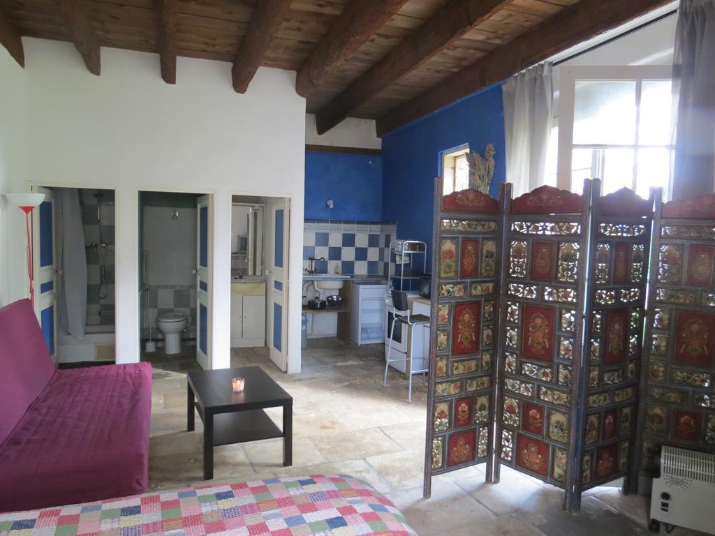 B&B Mas Les Lecques Beaucaire  Cameră foto