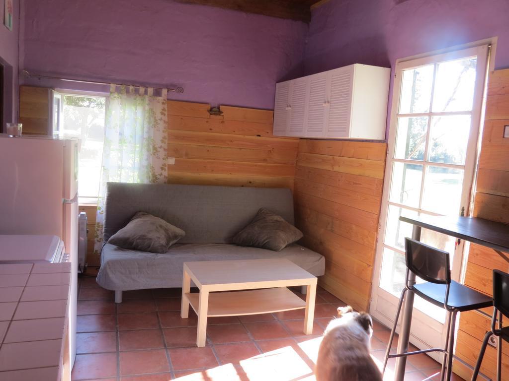 B&B Mas Les Lecques Beaucaire  Exterior foto