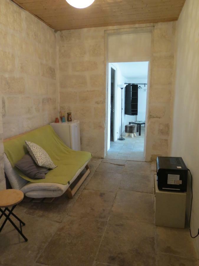 B&B Mas Les Lecques Beaucaire  Exterior foto